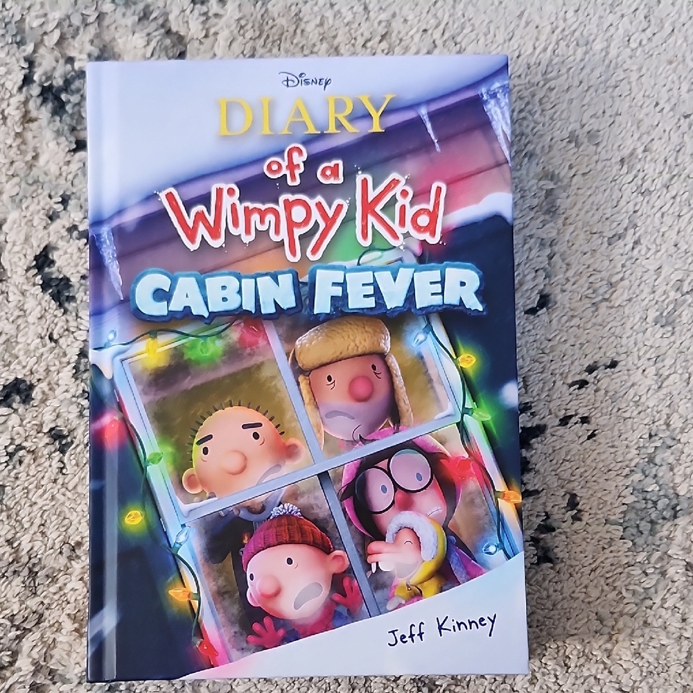 Disney Diary of a Wimpy Kid: Cabin Fever - Colorful Edition